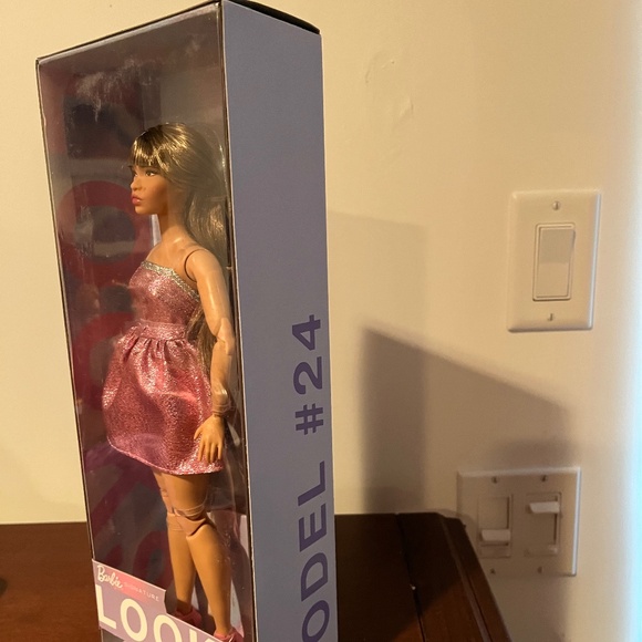 Barbie Doll 2024 Barbie Looks Model #24 NIB - Picture 3 of 14